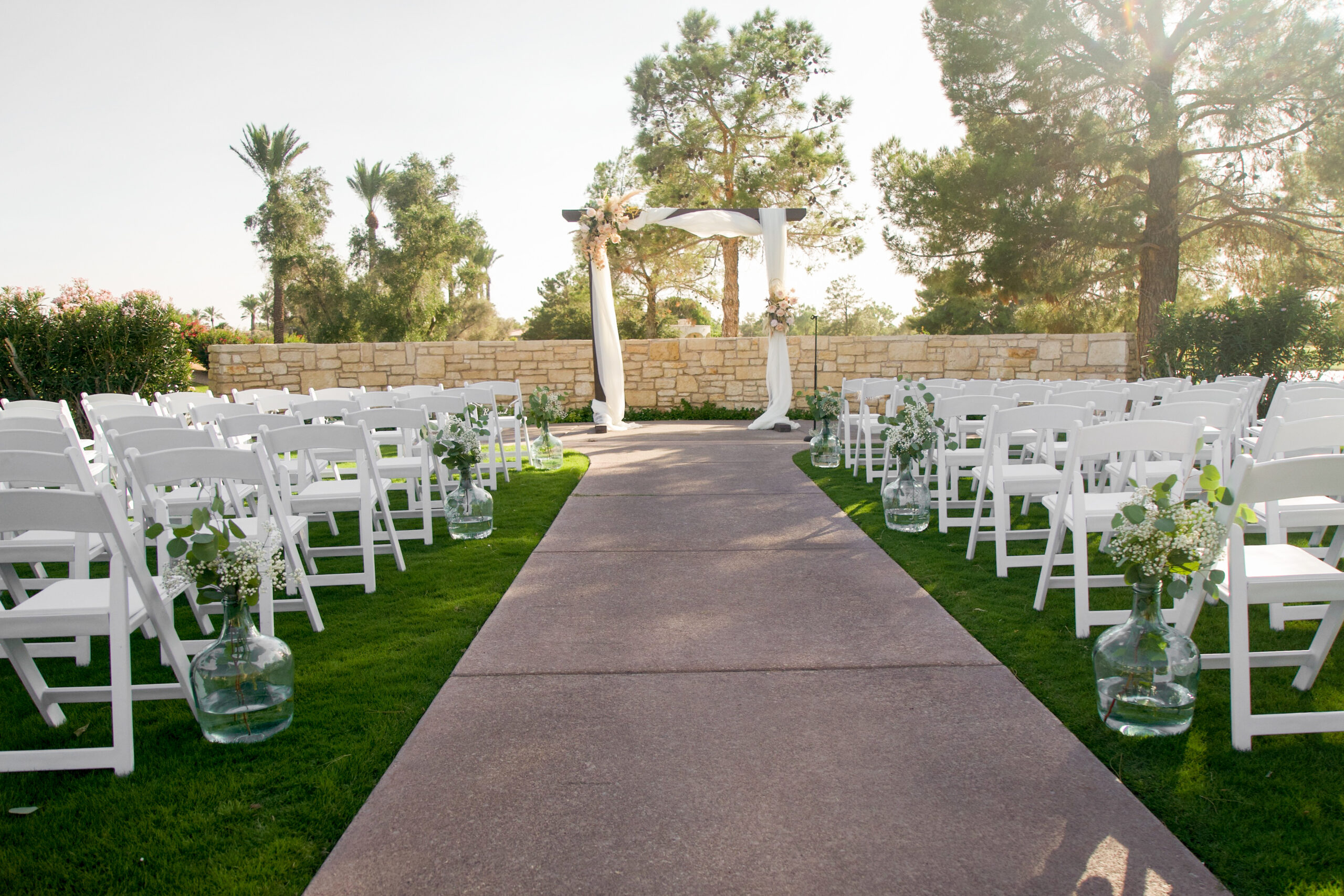 ocotillo-golf-club-event-lawn-ceremony-wooden-arch-white-draping