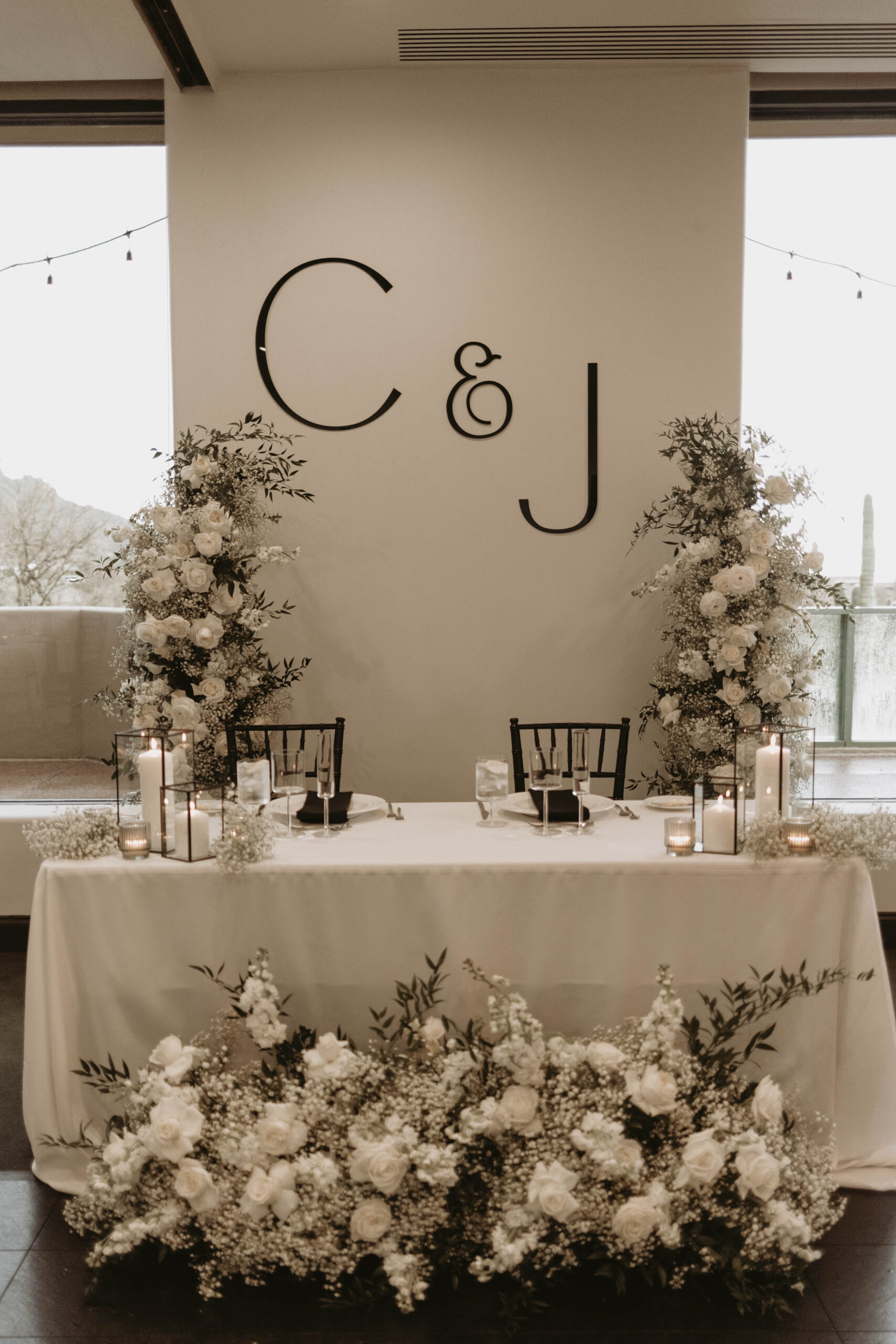 black-and-white-sweetheart-table-white-florals-and-monogram
